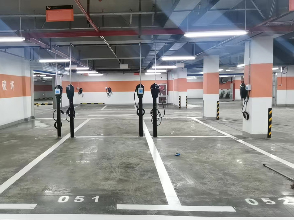 Wuhu new wu electromechanical school charging station