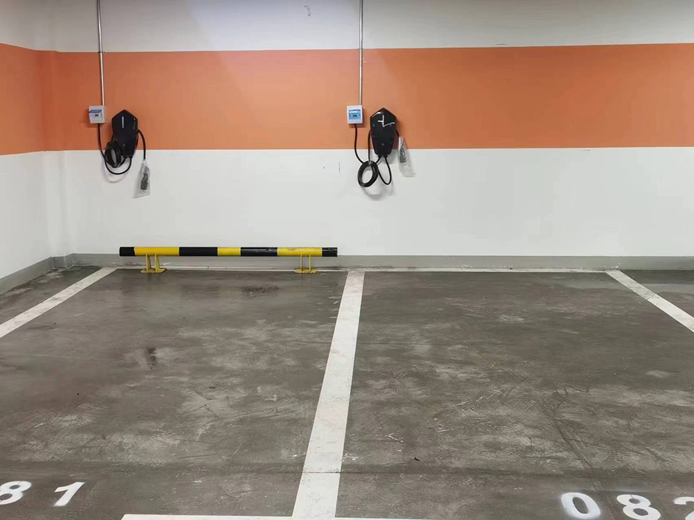 Wuhu new wu electromechanical school charging station